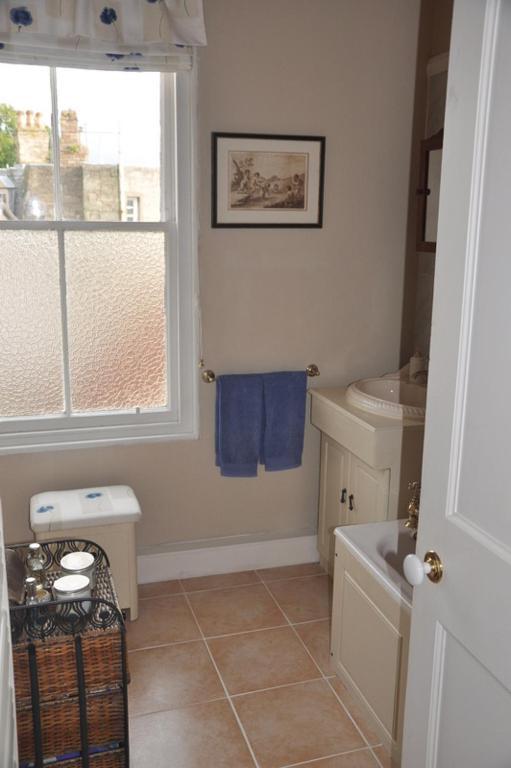 Lady Penelope'S B&B Duns Room photo